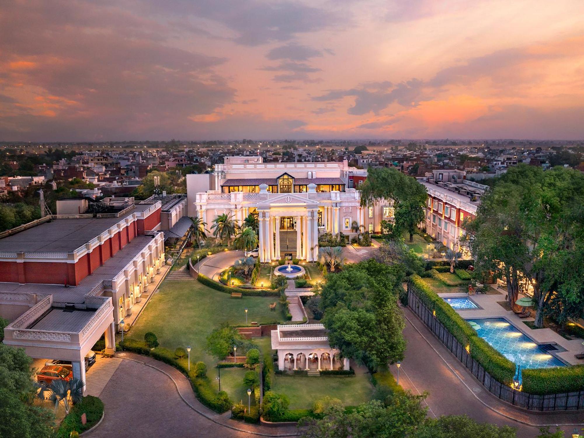 Welcomhotel By Itc Hotels, Raja Sansi, Amritsar Exterior foto